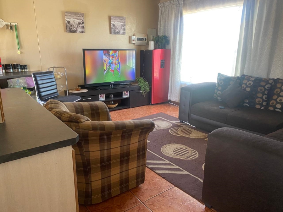 To Let 2 Bedroom Property for Rent in Lourierpark Free State